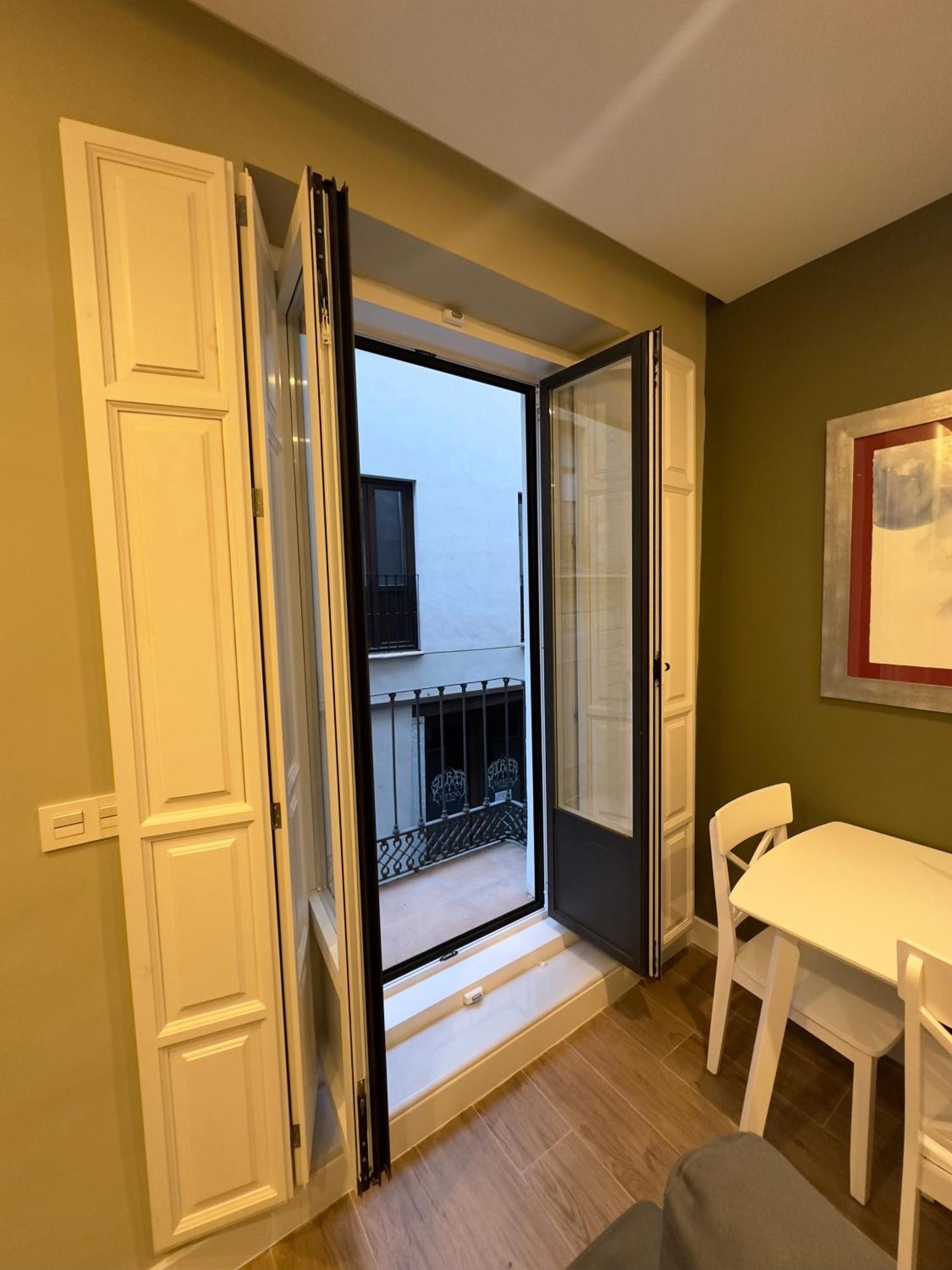 Apartamentos Anaya,1º,2º En Pleno Centro De Гранада Екстериор снимка